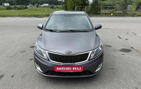 KIA Rio III рестайлинг, 2015 год, 750 000 рублей, 2 фотография