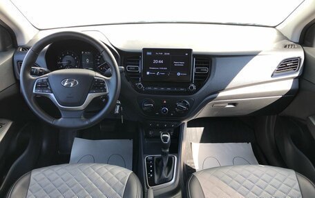 Hyundai Solaris II рестайлинг, 2022 год, 1 800 000 рублей, 10 фотография