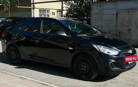 Hyundai Solaris II рестайлинг, 2014 год, 775 000 рублей, 3 фотография