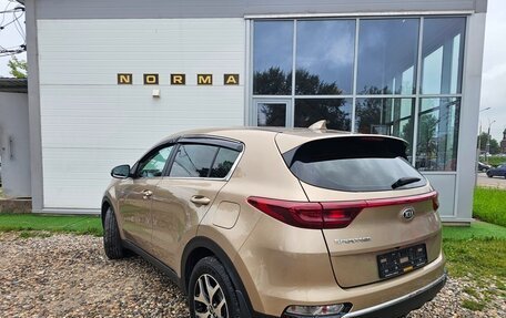 KIA Sportage IV рестайлинг, 2018 год, 1 550 000 рублей, 6 фотография