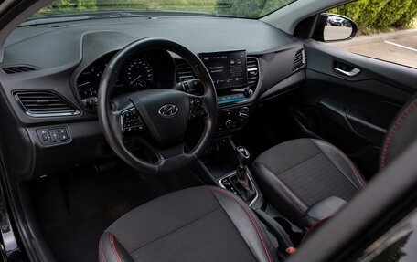 Hyundai Solaris II рестайлинг, 2022 год, 1 495 000 рублей, 13 фотография