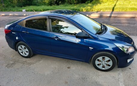 Hyundai Solaris II рестайлинг, 2015 год, 1 020 000 рублей, 3 фотография
