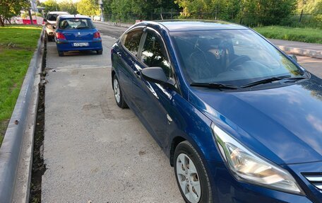 Hyundai Solaris II рестайлинг, 2015 год, 1 020 000 рублей, 5 фотография