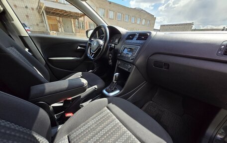 Volkswagen Polo VI (EU Market), 2016 год, 933 000 рублей, 6 фотография