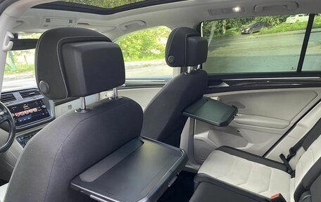 Volkswagen Tiguan II, 2017 год, 2 649 000 рублей, 27 фотография