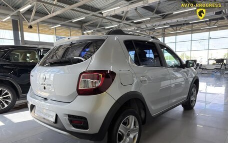 Renault Sandero II рестайлинг, 2016 год, 810 000 рублей, 5 фотография