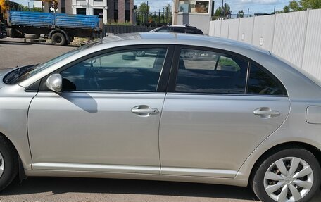 Toyota Avensis III рестайлинг, 2006 год, 675 000 рублей, 3 фотография
