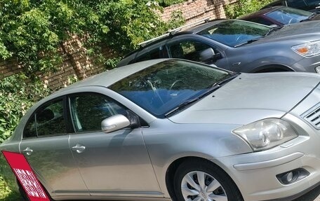 Toyota Avensis III рестайлинг, 2006 год, 675 000 рублей, 2 фотография