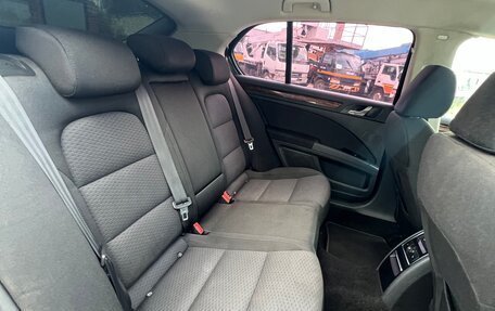 Skoda Superb III рестайлинг, 2012 год, 665 000 рублей, 13 фотография