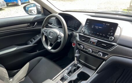 Honda Accord IX рестайлинг, 2019 год, 1 800 000 рублей, 12 фотография