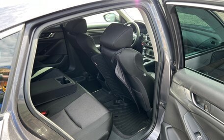 Honda Accord IX рестайлинг, 2019 год, 1 800 000 рублей, 16 фотография