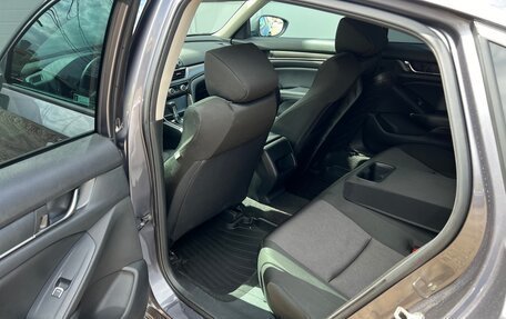 Honda Accord IX рестайлинг, 2019 год, 1 800 000 рублей, 21 фотография