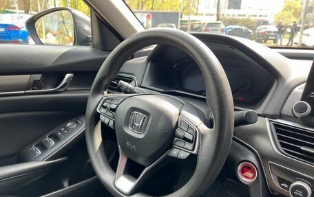 Honda Accord IX рестайлинг, 2019 год, 1 800 000 рублей, 20 фотография