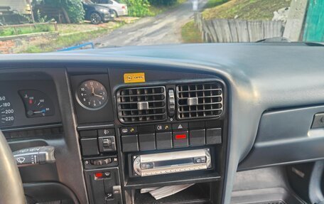 Opel Omega A, 1987 год, 420 000 рублей, 14 фотография