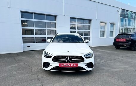 Mercedes-Benz E-Класс, 2021 год, 3 989 000 рублей, 2 фотография