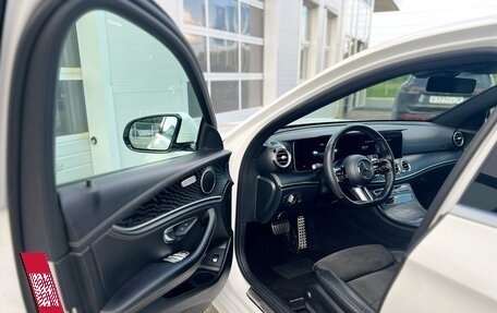 Mercedes-Benz E-Класс, 2021 год, 3 989 000 рублей, 16 фотография