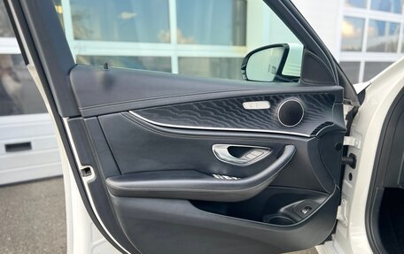 Mercedes-Benz E-Класс, 2021 год, 3 989 000 рублей, 17 фотография