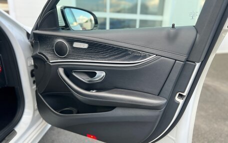 Mercedes-Benz E-Класс, 2021 год, 3 989 000 рублей, 26 фотография