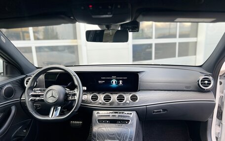 Mercedes-Benz E-Класс, 2021 год, 3 989 000 рублей, 29 фотография