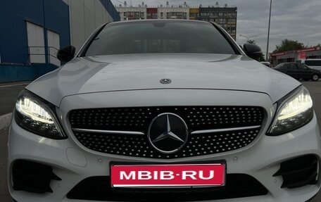 Mercedes-Benz C-Класс, 2019 год, 3 000 000 рублей, 1 фотография
