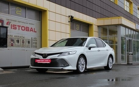 Toyota Camry, 2019 год, 2 785 000 рублей, 2 фотография