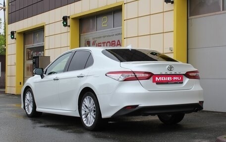 Toyota Camry, 2019 год, 2 785 000 рублей, 4 фотография