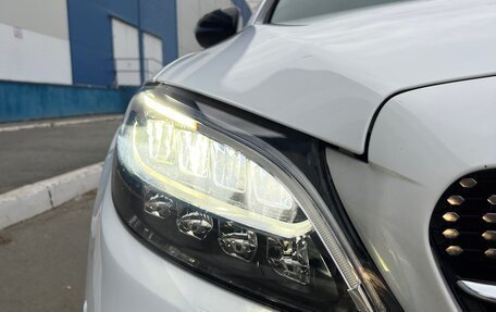 Mercedes-Benz C-Класс, 2019 год, 3 000 000 рублей, 4 фотография