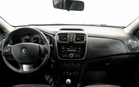 Renault Logan II, 2018 год, 800 000 рублей, 14 фотография