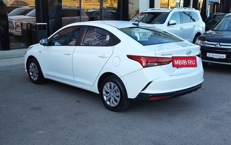 Hyundai Solaris II рестайлинг, 2021 год, 1 630 000 рублей, 4 фотография