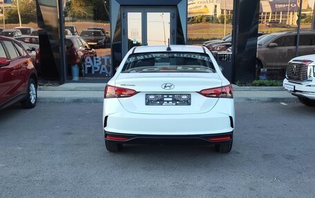 Hyundai Solaris II рестайлинг, 2021 год, 1 630 000 рублей, 5 фотография
