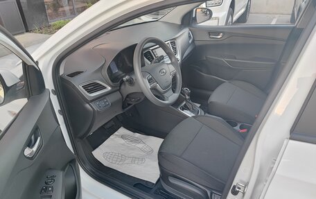 Hyundai Solaris II рестайлинг, 2021 год, 1 630 000 рублей, 7 фотография