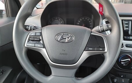 Hyundai Solaris II рестайлинг, 2021 год, 1 630 000 рублей, 11 фотография