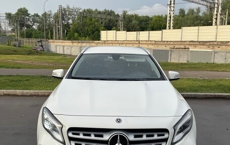 Mercedes-Benz GLA, 2019 год, 1 970 000 рублей, 1 фотография