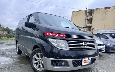 Nissan Elgrand III, 2002 год, 1 200 000 рублей, 5 фотография