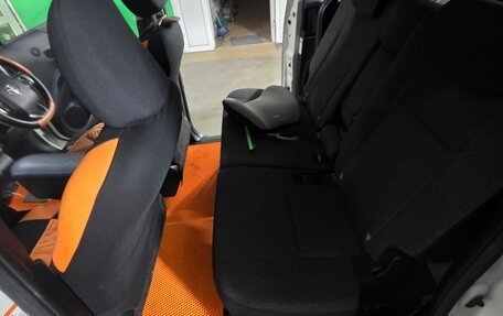 Toyota Sienta II, 2019 год, 1 400 000 рублей, 12 фотография