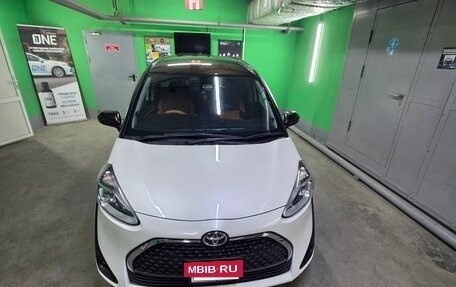 Toyota Sienta II, 2019 год, 1 400 000 рублей, 4 фотография