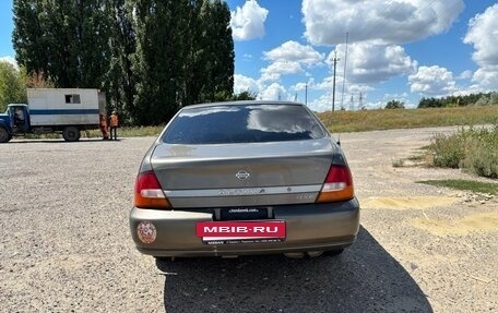 Nissan Altima III (L31) рестайлинг, 1998 год, 260 000 рублей, 2 фотография