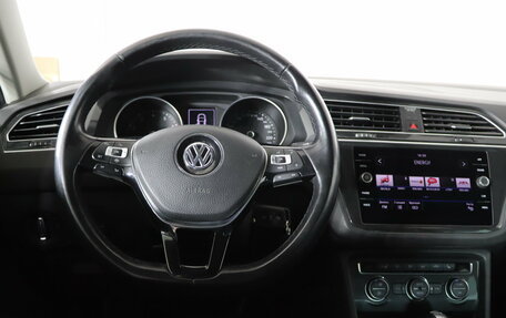 Volkswagen Tiguan II, 2019 год, 2 329 990 рублей, 10 фотография
