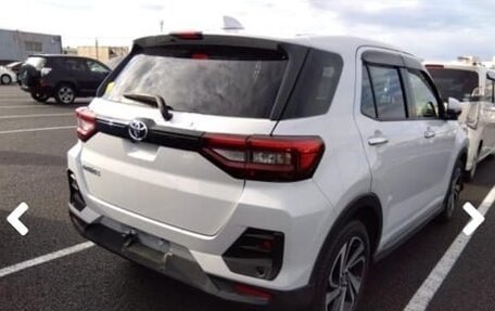 Toyota Raize I, 2021 год, 1 600 000 рублей, 6 фотография