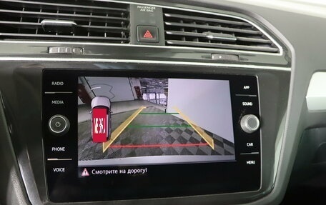 Volkswagen Tiguan II, 2019 год, 2 329 990 рублей, 18 фотография