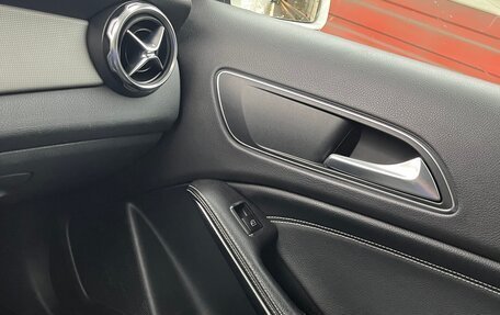 Mercedes-Benz GLA, 2019 год, 1 970 000 рублей, 17 фотография