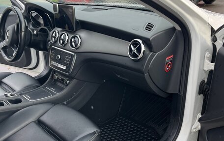Mercedes-Benz GLA, 2019 год, 1 970 000 рублей, 11 фотография
