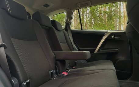 Toyota RAV4, 2014 год, 1 700 000 рублей, 15 фотография