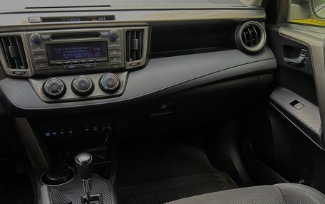 Toyota RAV4, 2014 год, 1 700 000 рублей, 22 фотография