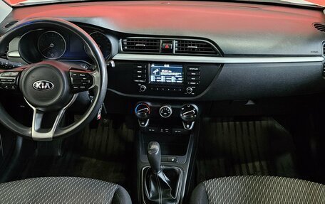 KIA Rio IV, 2018 год, 1 299 000 рублей, 9 фотография