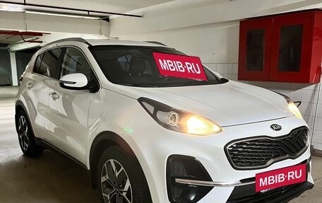 KIA Sportage IV рестайлинг, 2018 год, 2 800 000 рублей, 2 фотография