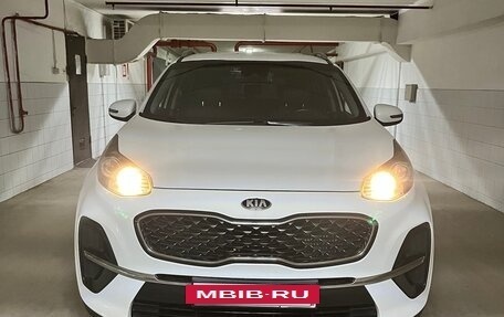 KIA Sportage IV рестайлинг, 2018 год, 2 800 000 рублей, 3 фотография