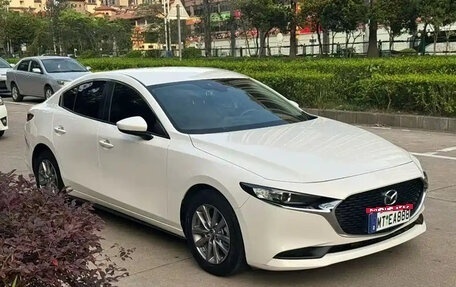 Mazda 3, 2022 год, 1 760 000 рублей, 3 фотография