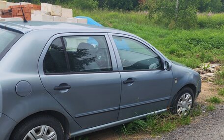 Skoda Fabia I, 2002 год, 100 000 рублей, 3 фотография