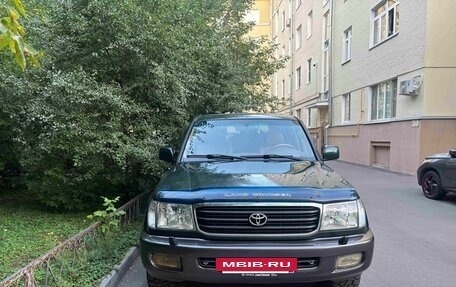 Toyota Land Cruiser 100 рестайлинг 2, 2001 год, 1 570 000 рублей, 8 фотография